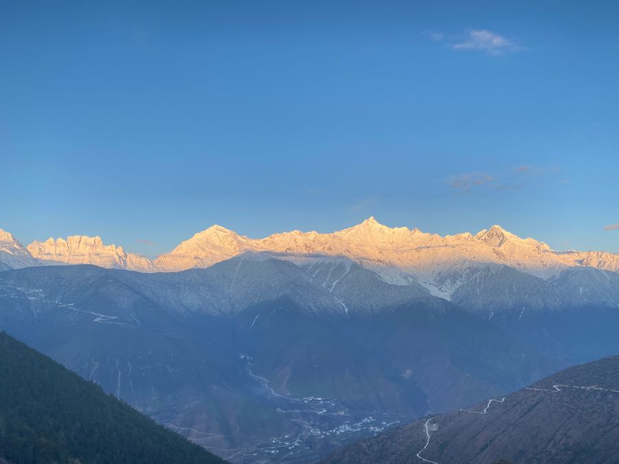雪山落照